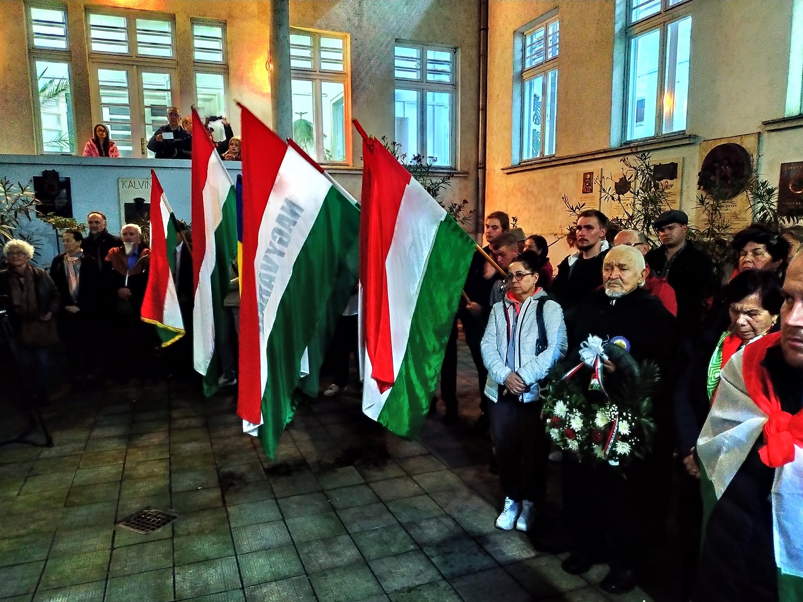 Emnt Olthatatlan szabadságvágy – EMNT